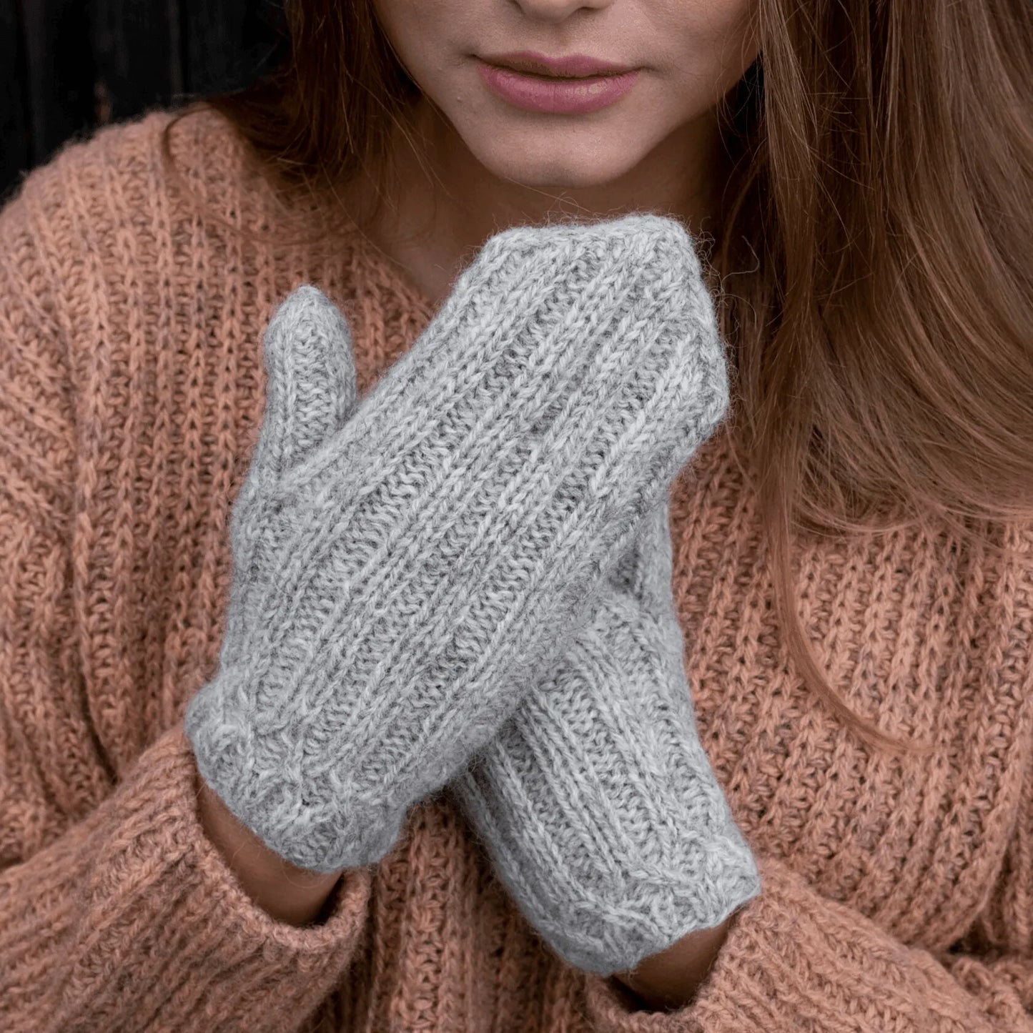 Folklig - ribbstickad vante - Fru Olesen Garn