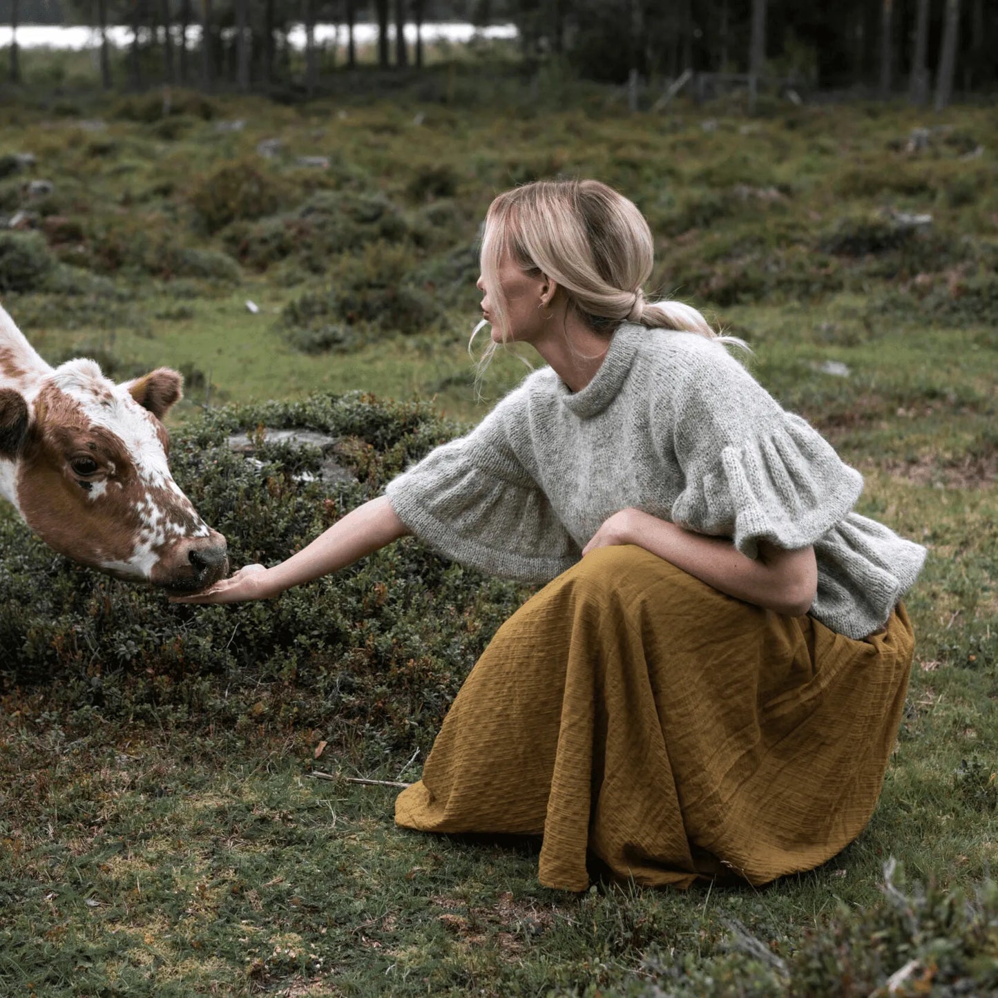 Iris – Stickad topp med volang - Fru Olesen Garn
