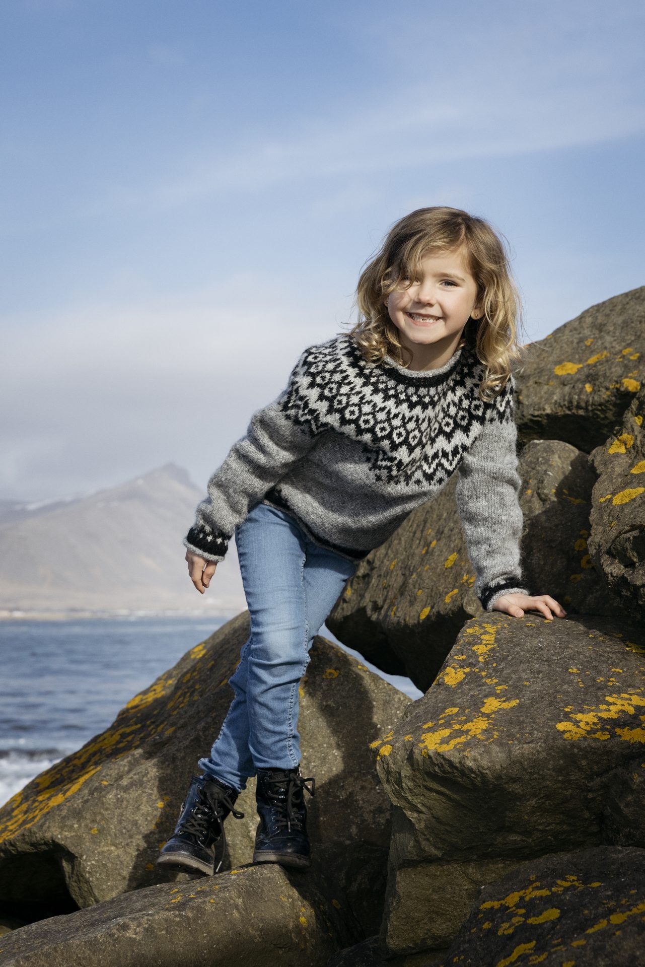 Riddari for kids - sweater in Fjallalopi