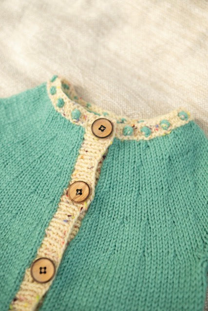 Positano - stickad babykofta