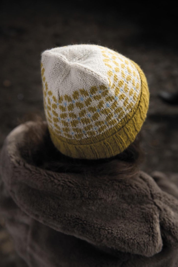 Grannlåt - knitted hat