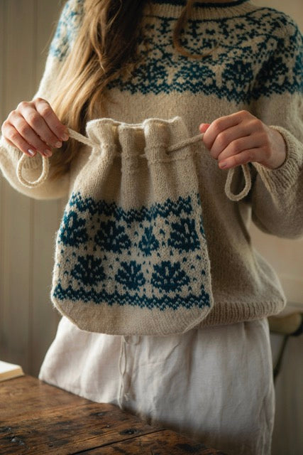 Snäckan - stickad projektväska