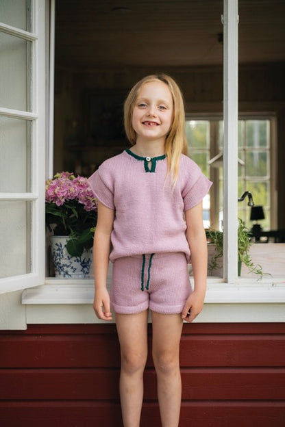 Lillstugan - Knitted children's shorts