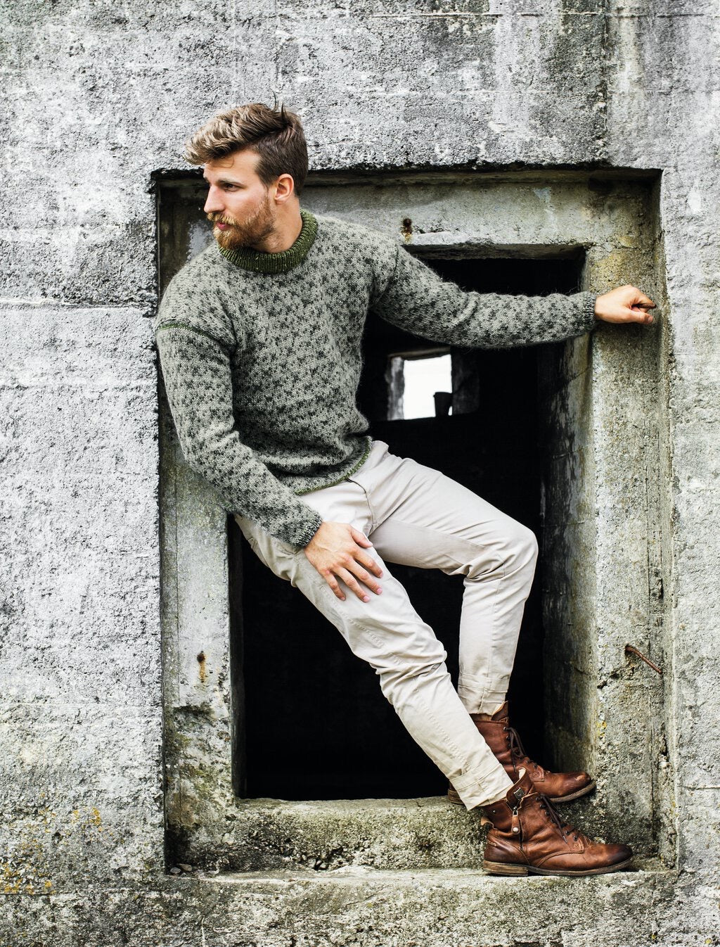 Men's sweater