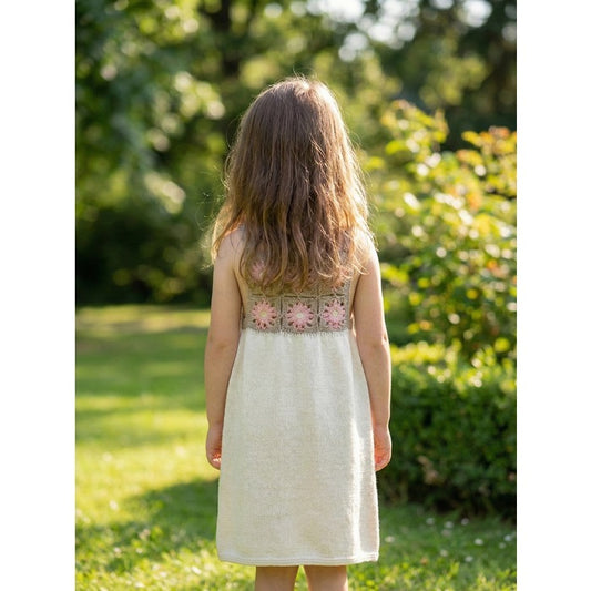 Bambina - stickad och virkad klänning i Baby bomull