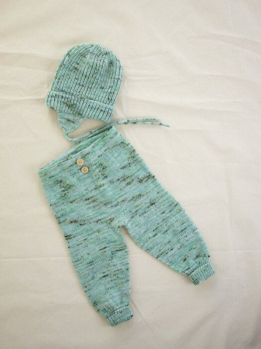 Elmie - byxa och mössa i Meditating in Mumbai