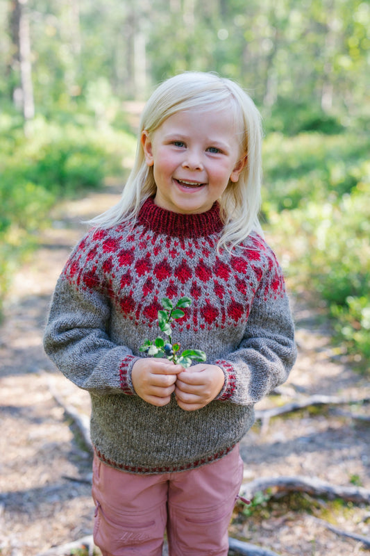 Lingonberry Sweater mini - garnkit från 295kr