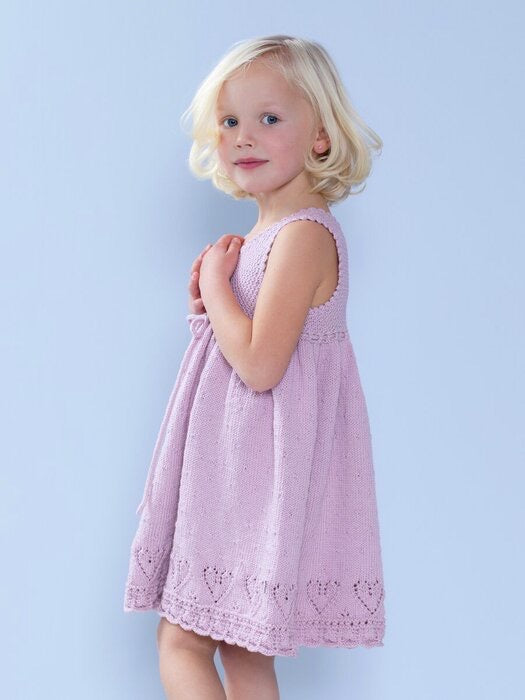 Kine - klänning med hjärtan i Baby Bomull