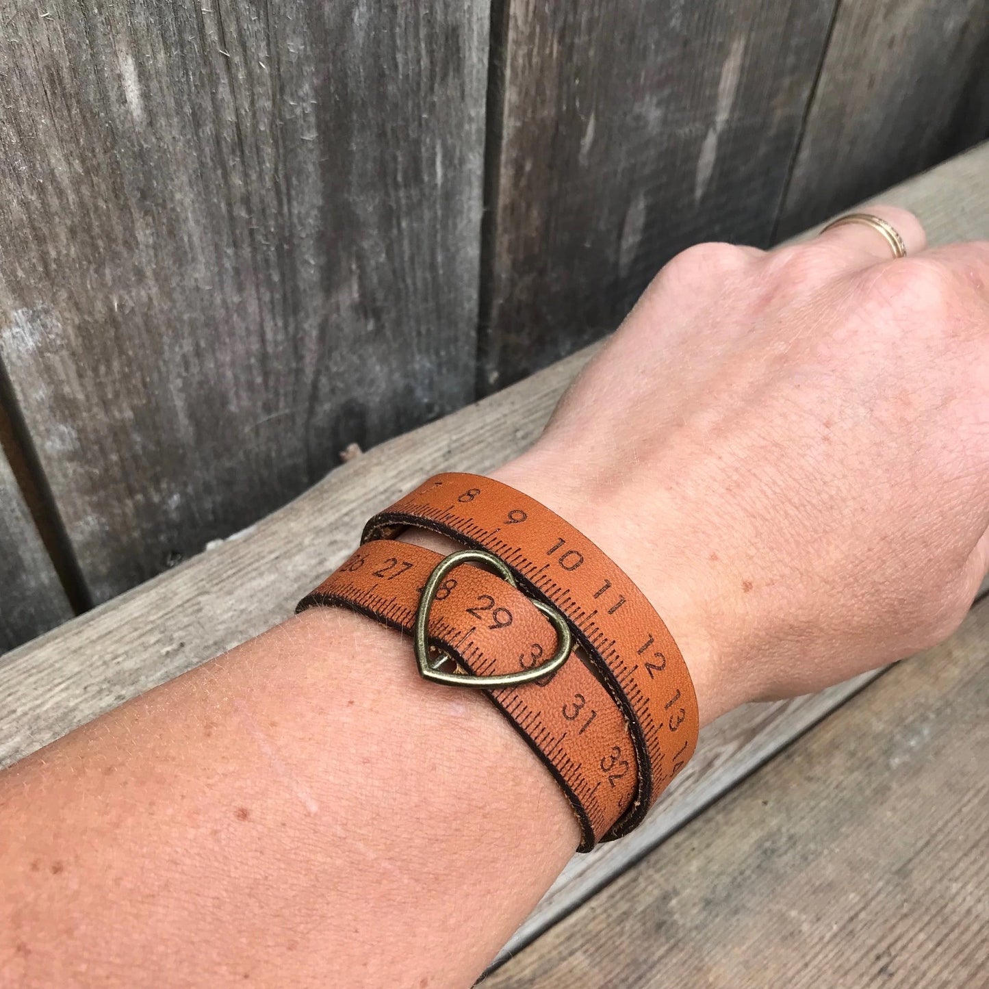Måttarmband MilliM - läderarmband med millimeterskala