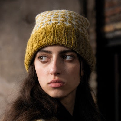 Grannlåt - knitted hat