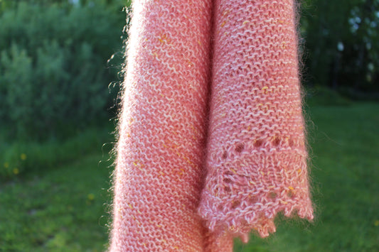 Humle Fuzzy Shawl