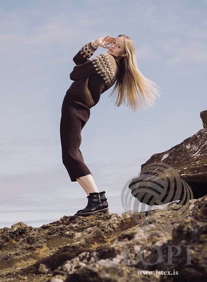 Stitches - cardigan in Lettlopi