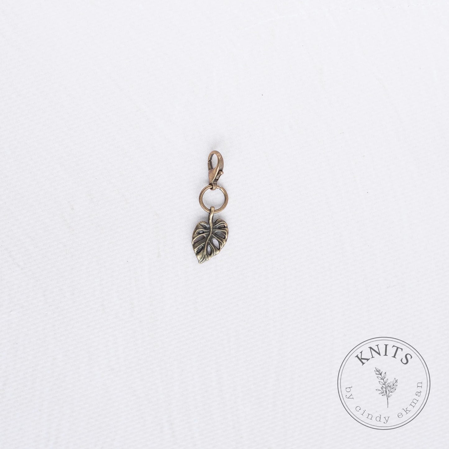 Stitch markers