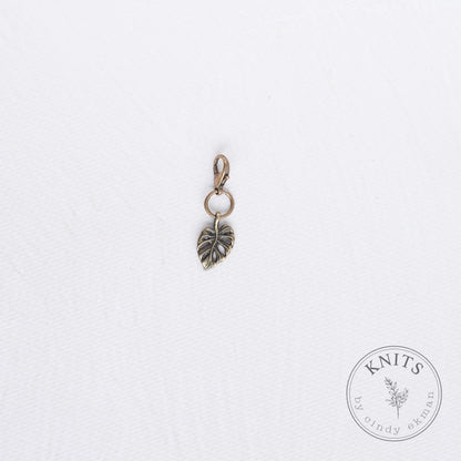 Stitch markers